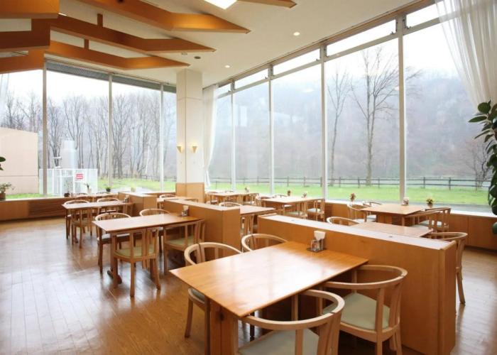 Yuyado Kuttari Onsen Lake Inn