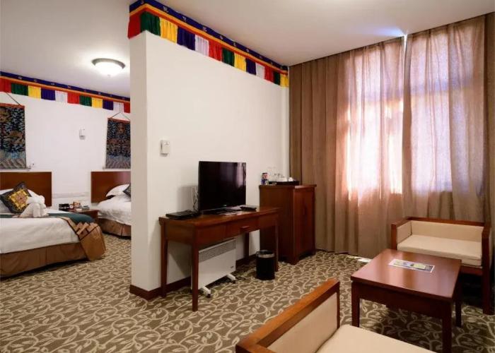 High Mountain Resort Deqin