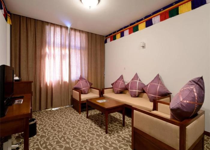 High Mountain Resort Deqin
