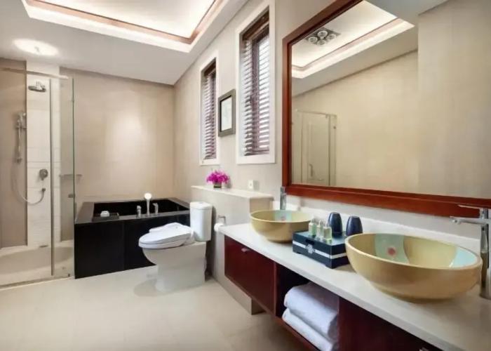 High Mountain Resort Deqin