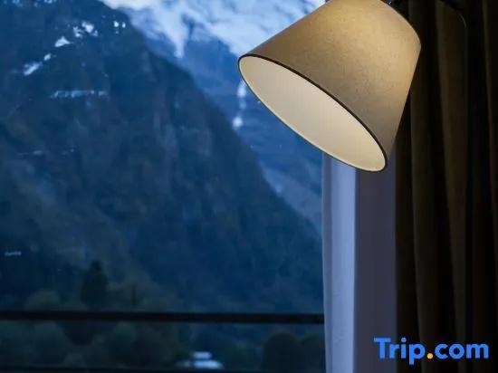 Yubeng Snow Mountain Vow Luxury Tent Hotel