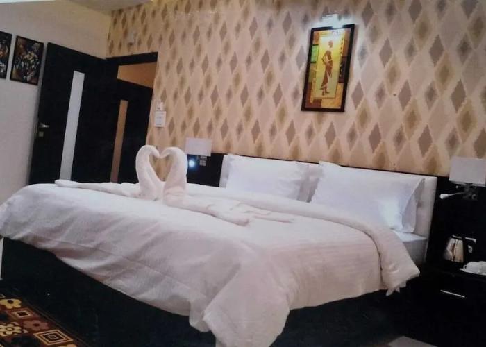 Hotel The Bellevue  Gwalior