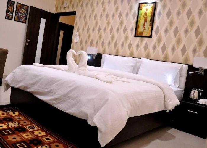 Hotel The Bellevue  Gwalior