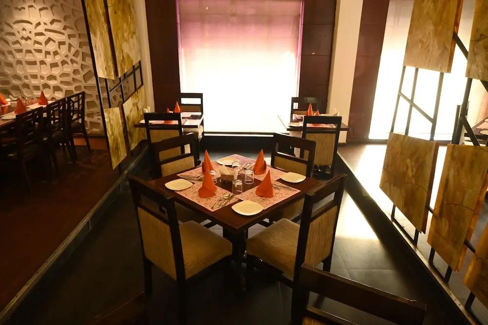 фото Hotel Regency Square