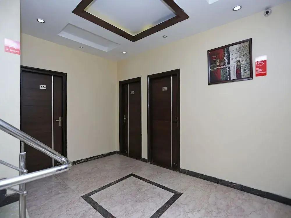 фото Hotel Regency Square