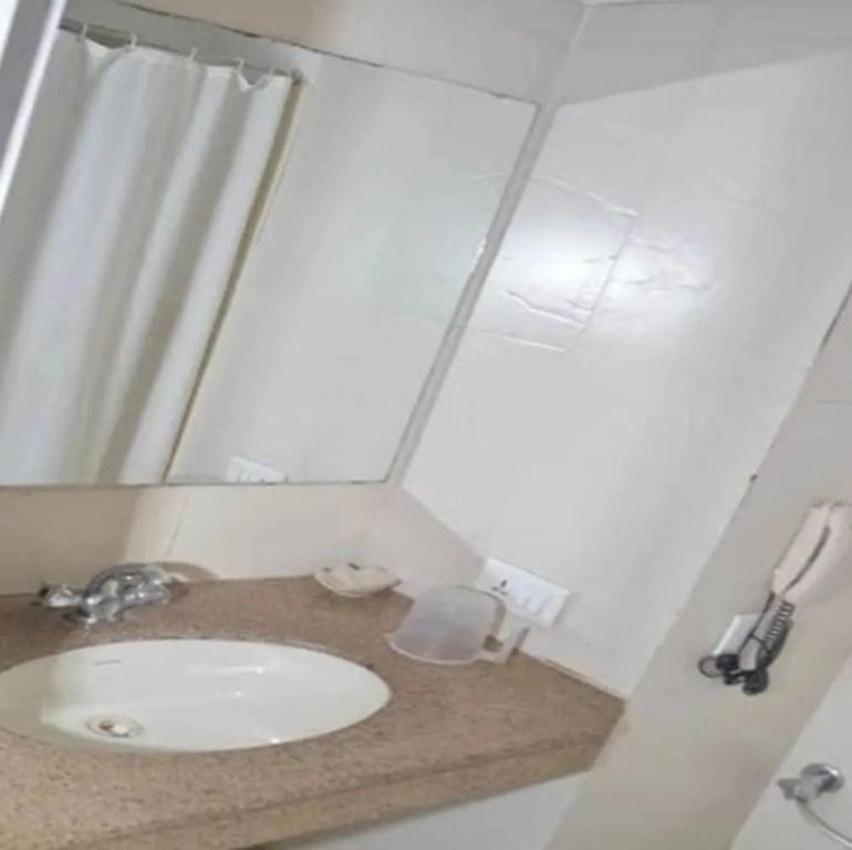 фото Hotel Regency Square