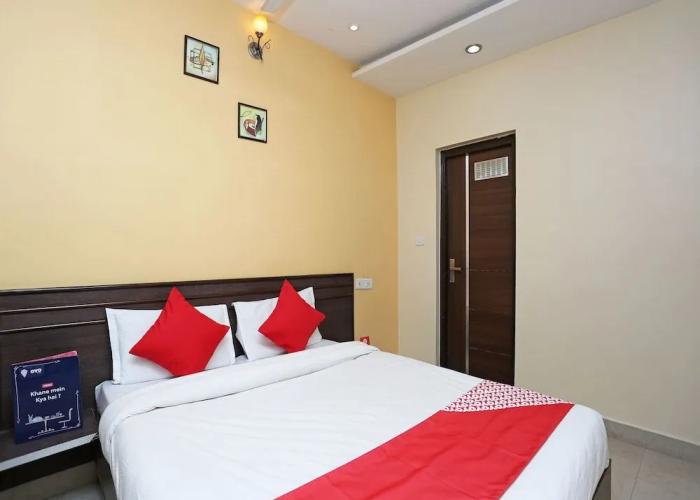 Hotel Regency Square