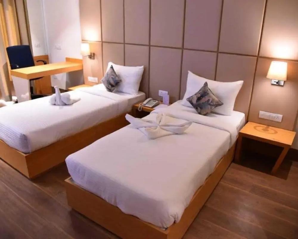 фото Hotel Narayanam