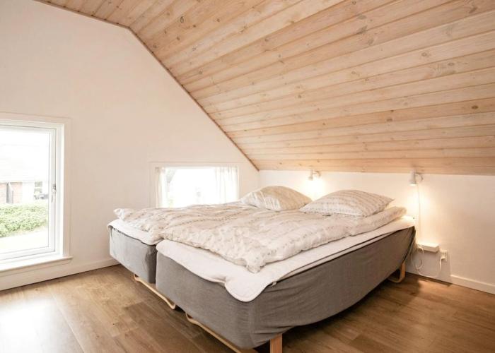10 Person Holiday Home on a Holiday Park