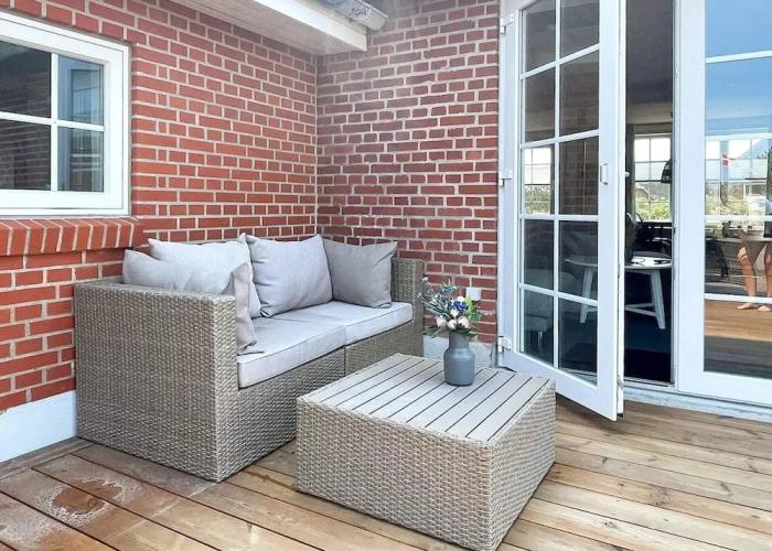 6 Person Holiday Home in Blavand