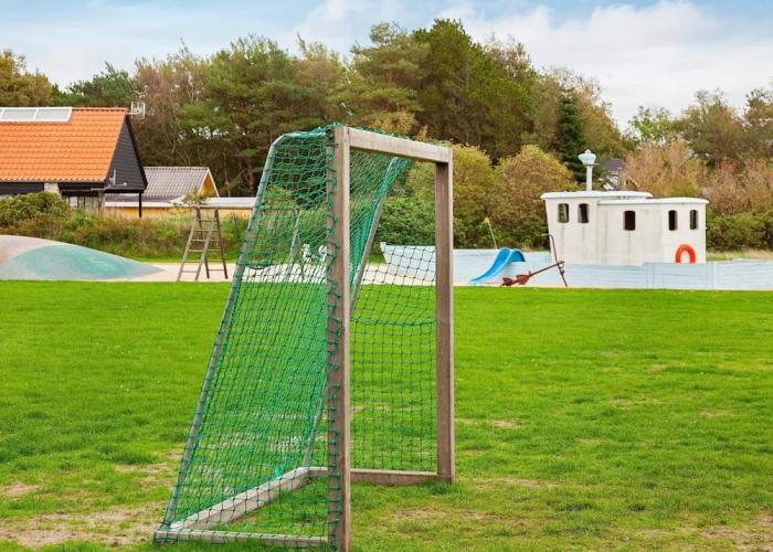 2 Person Holiday Home on a Holiday Park in Blavand