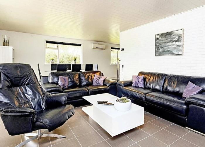 Spacious Retreat in Marielyst-by Traum
