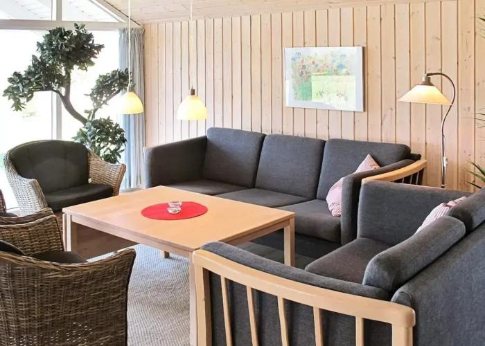 Tranquil Holiday Home in Væggerløse near Sea