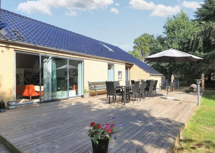10 Person Holiday Home in Vaeggerlose-by Traum