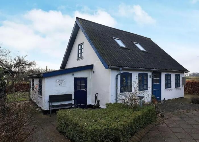 6 Person Holiday Home in Humble-by Traum