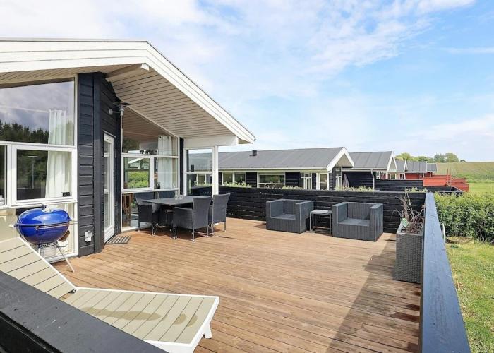 6 Person Holiday Home in Tranekaer