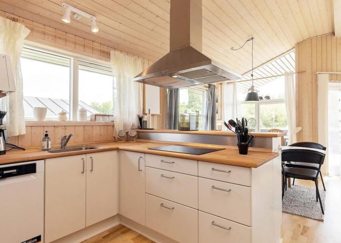 6 Person Holiday Home in Tranekaer