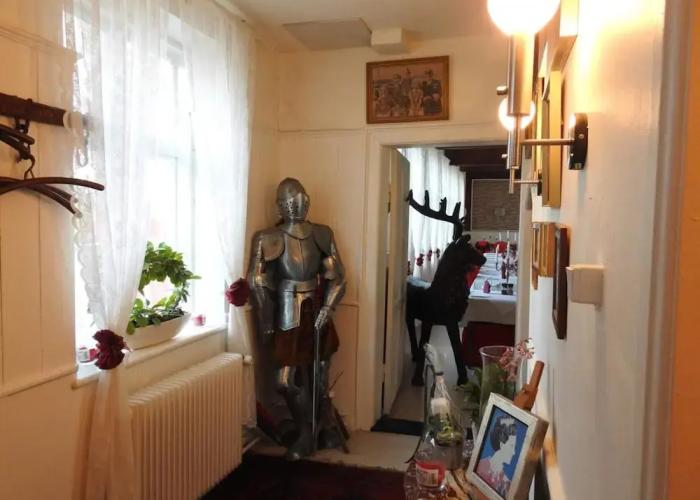Queen Suite in a Hotel in Tranekaer