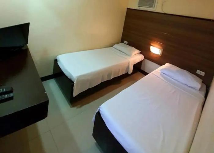 Anton's Inn Hotel