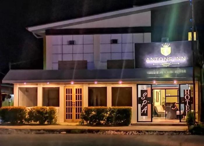 Anton's Inn Hotel