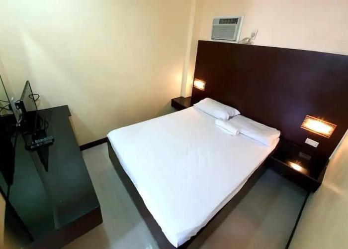 Anton's Inn Hotel