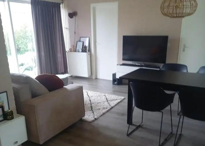 Holiday Home With Garden Near Watersports
