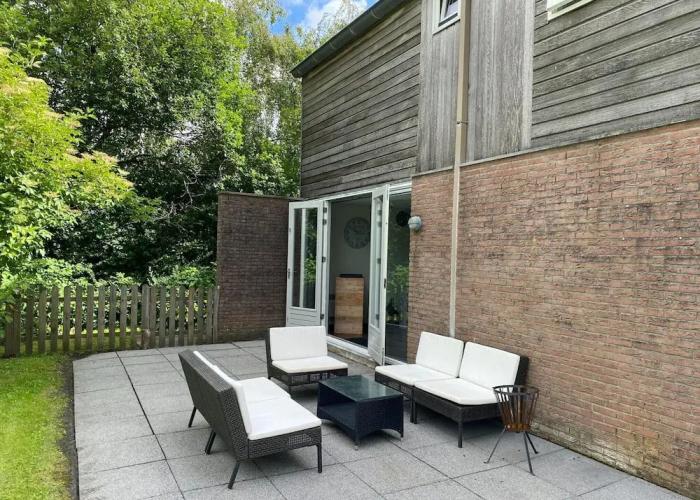 Newly Renovated Holiday Home in Grou