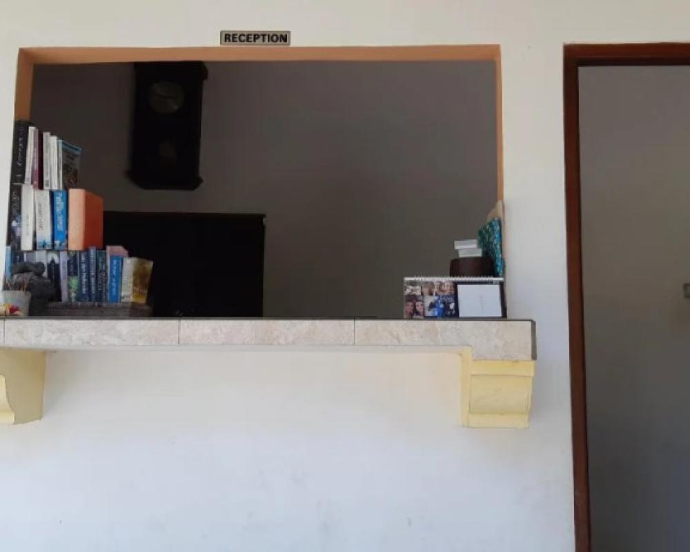 Hotel Tara Bar & Resto Air Sanih