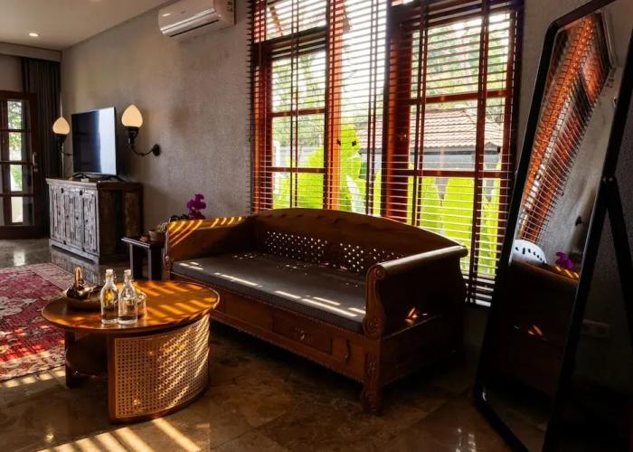 Seaside Oceana Suites by Mahaprana