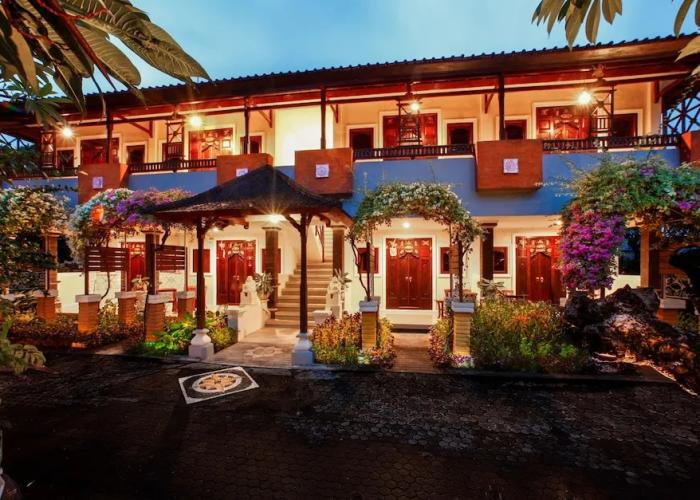 Bali Taman Lovina Resort & Spa Suites