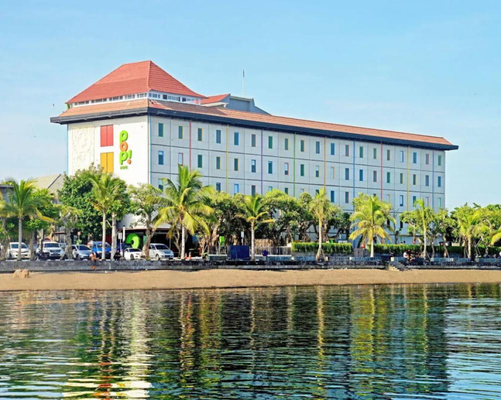 фото Singaraja Hotel