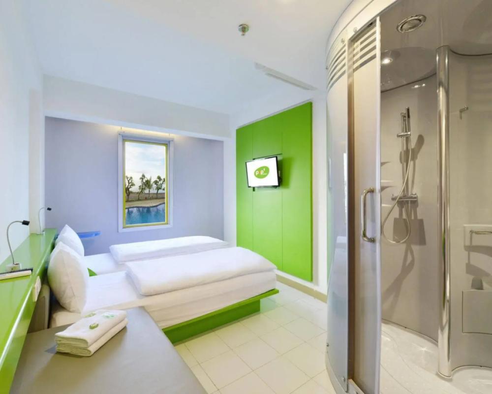 фото Singaraja Hotel