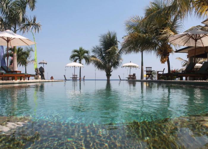 Kelapa Lovina Beach Villas