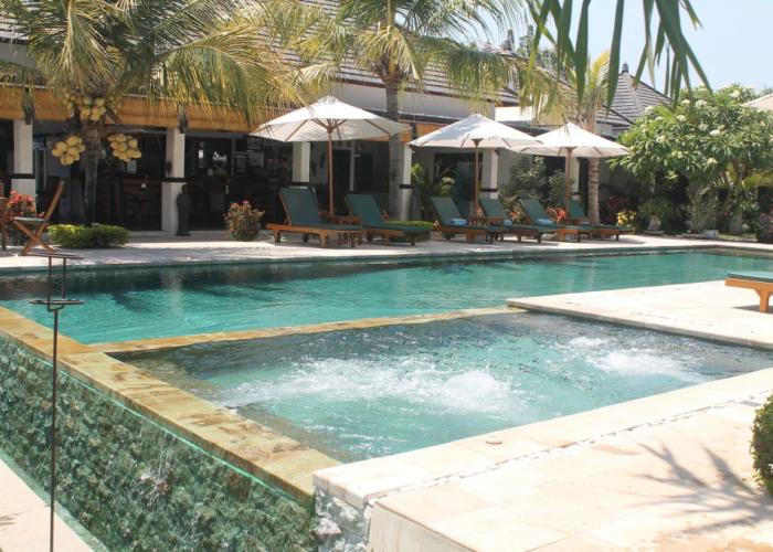 Kelapa Lovina Beach Villas