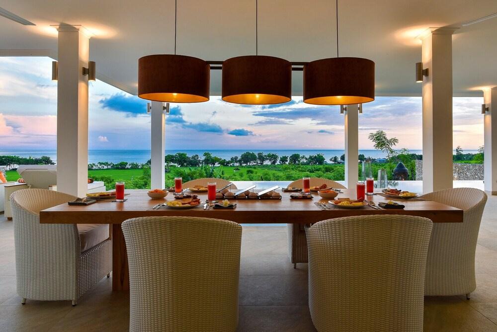 фото Deep Blue Villa