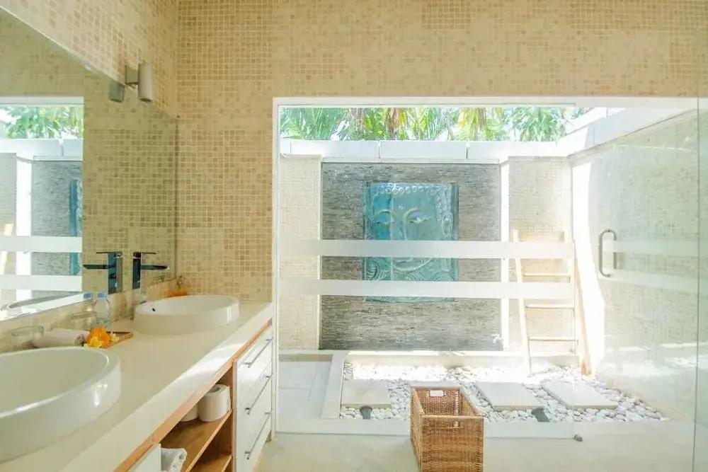 фото Deep Blue Villa