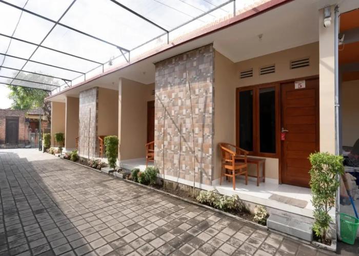 RedDoorz near Buleleng Harbour 2