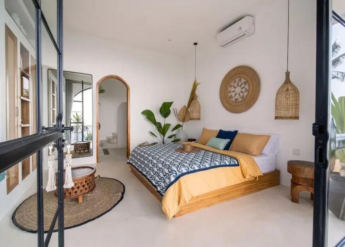 NEW ! Stunning 4BR Jungle View Villa in Lovina
