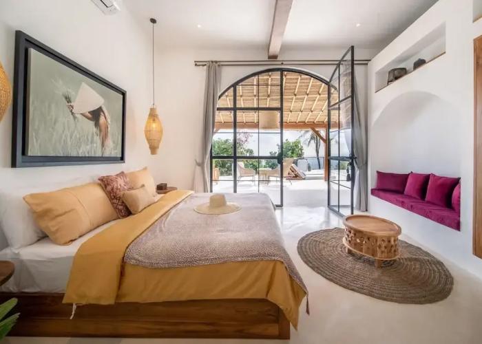 NEW ! Stunning 4BR Jungle View Villa in Lovina