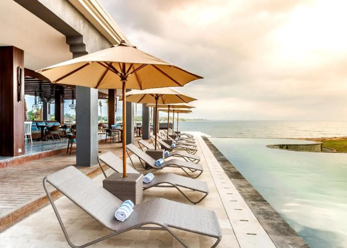 Lovina Beach Club And Resort