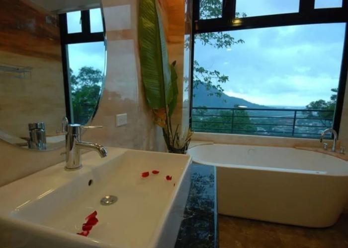 Azure Villa