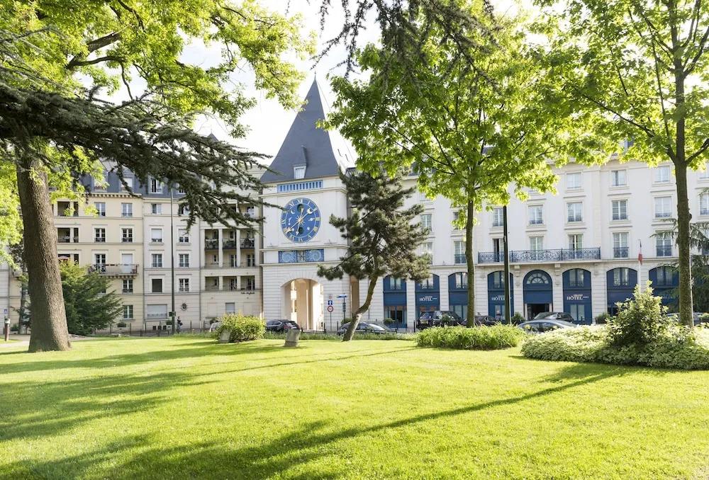 Le Plessis Grand Hotel