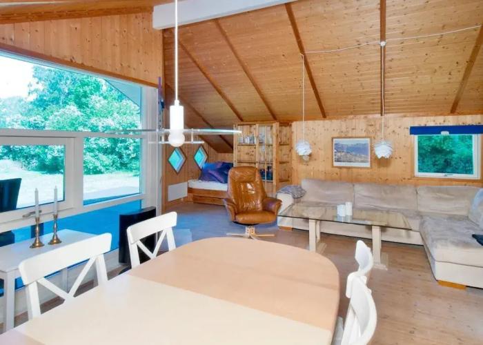 6 Person Holiday Home in Jaegerspris