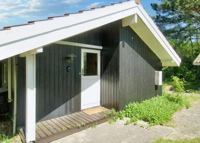 6 Person Holiday Home in Jaegerspris