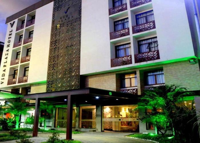 Vida Plaza Hotel