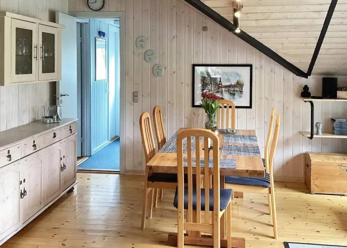 6 Person Holiday Home in Ansager-by Traum