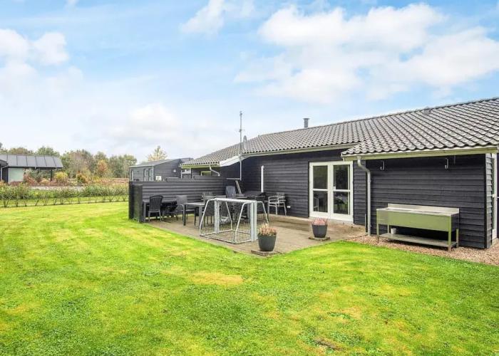 8 Person Holiday Home in Ansager-by Traum