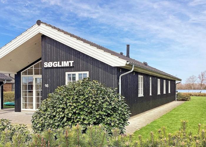 10 Person Holiday Home in Ansager-by Traum