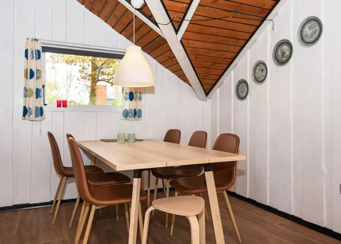 6 Person Holiday Home in Ansager