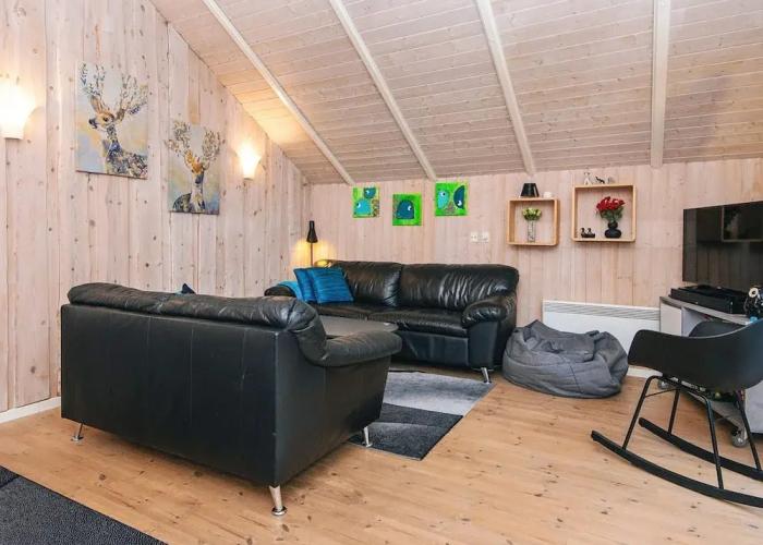 6 Person Holiday Home in Ansager